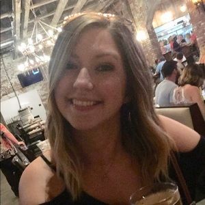 Meet your Posher, Marissa